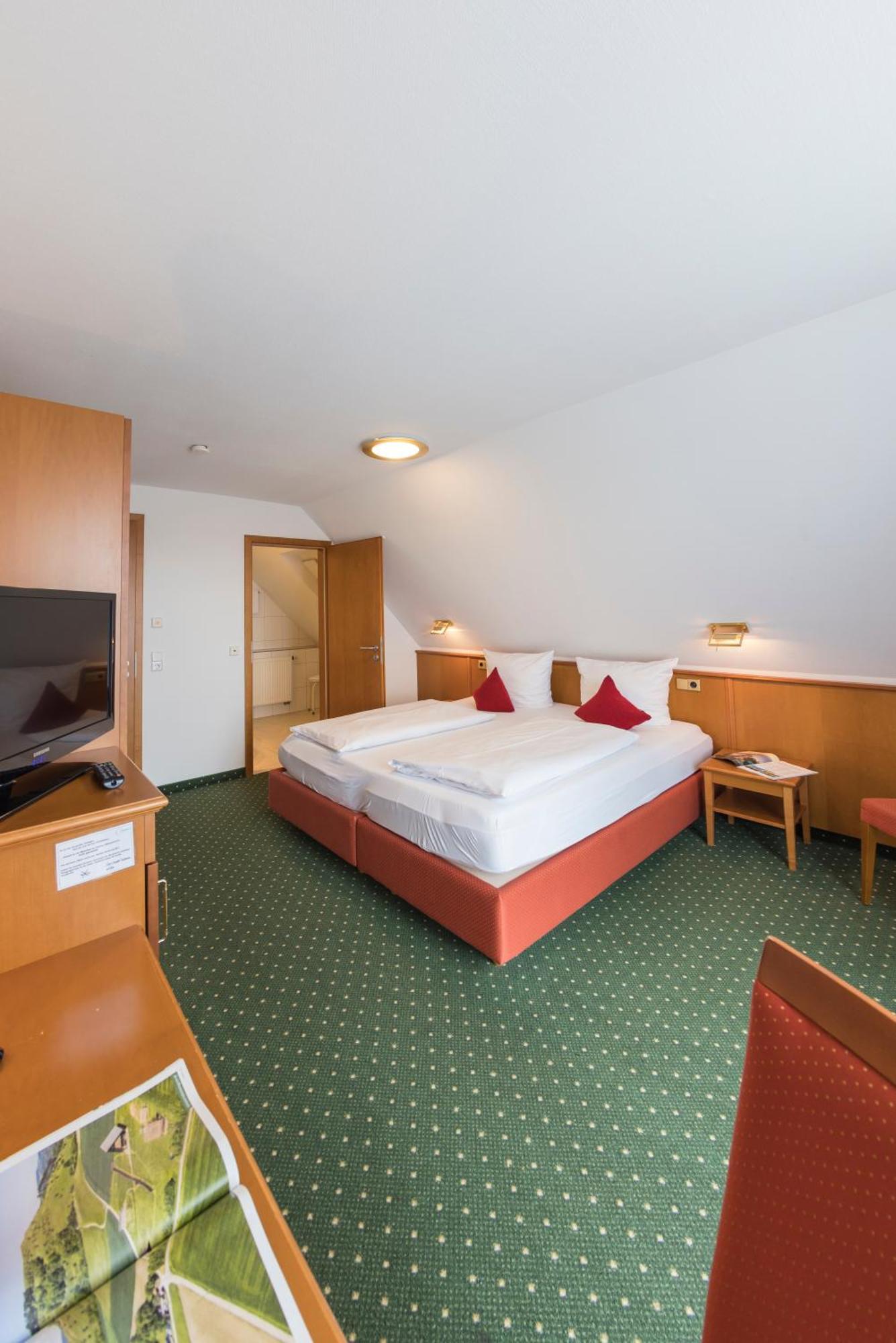Hotel Widmann'S Loewen à Königsbronn Extérieur photo