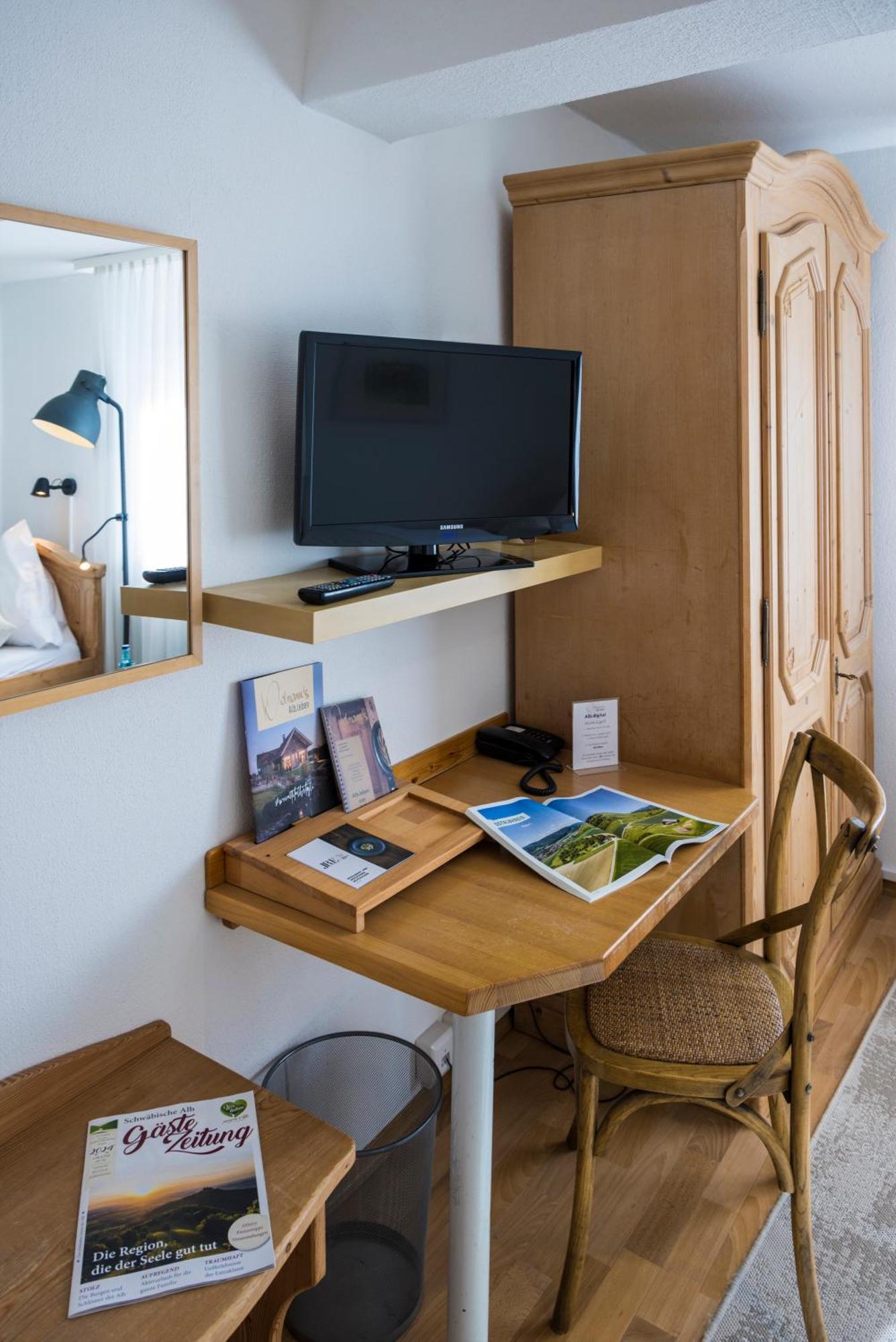 Hotel Widmann'S Loewen à Königsbronn Extérieur photo